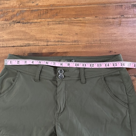 prana shorts, size 8 - Picture 3 of 7
